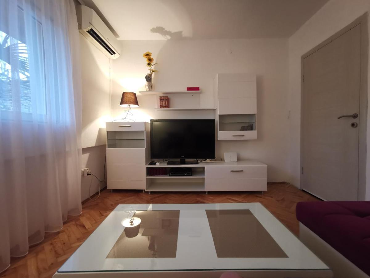 Art Apartment Podgorica Exterior photo